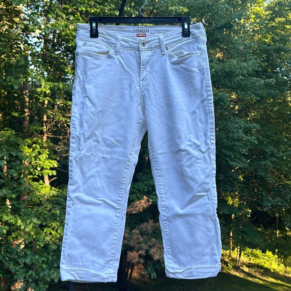 Levi’s Cropped Jeans